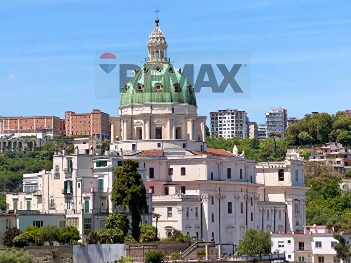 Appartamento trilocale in vendita in Corso Amedeo di Savoia Duca dAosta, Napoli