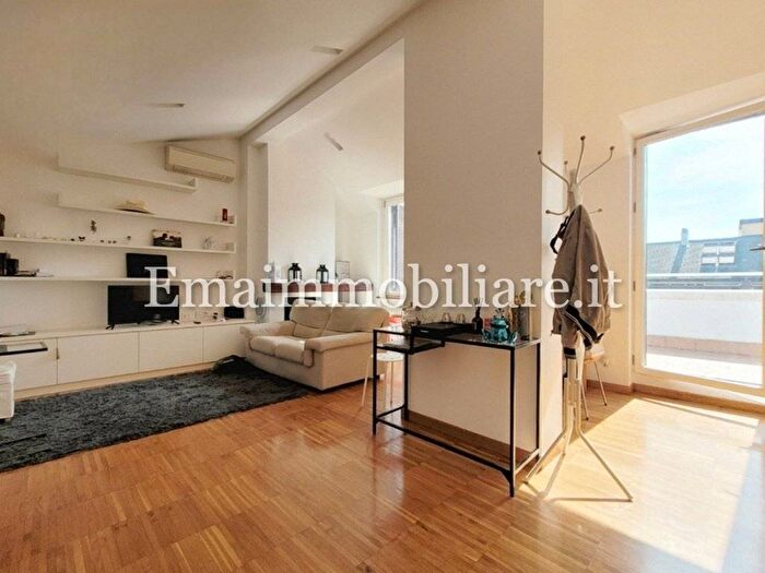 Appartamento bilocale in affitto in Via Stendhal, Dezza, Milano