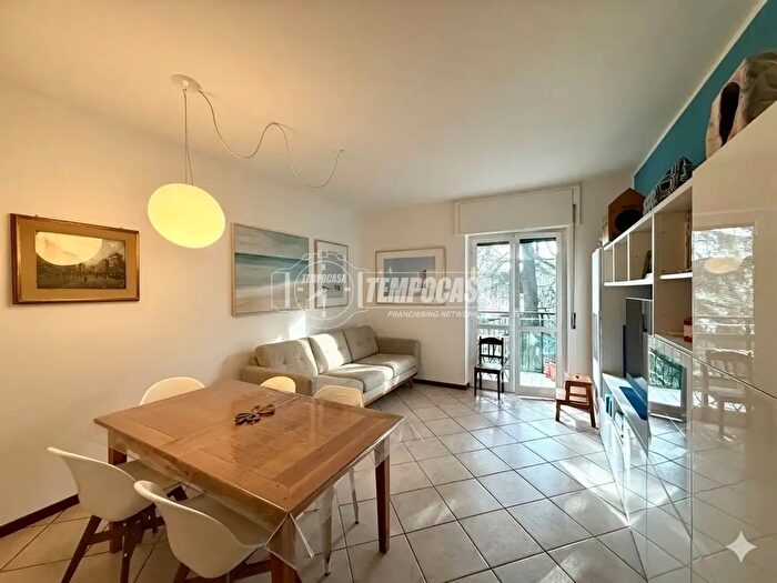 Appartamento con 5 locali in vendita in Via Carlo Alberto Pisani Dossi, Milano