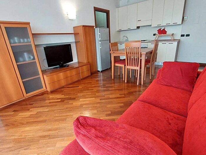 Appartamento bilocale in affitto in Via Luigi Pastro, Affori, Milano