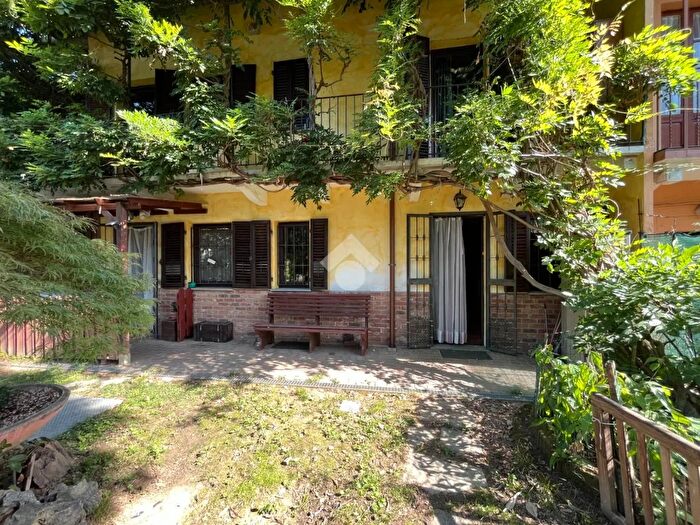 Casa con 11 locali in vendita in Via Bruna, San Francesco Al Campo