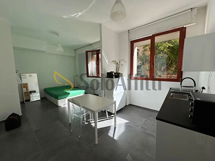 Appartamento monolocale in affitto in Largo Caduti del Lavoro, Bologna