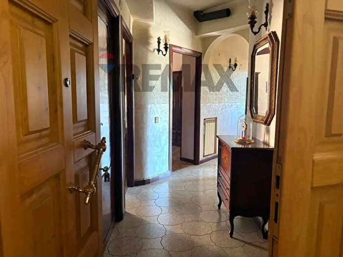 Appartamento quadrilocale in vendita in Vicolo San Morello, Rocca Santo Stefano
