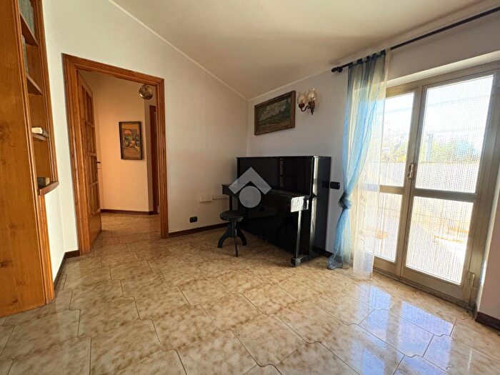 Casa con 5 locali in vendita in Str di Colle Taccone, Narni