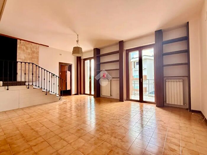 Appartamento con 5 locali in vendita in Via Emidio Luzi, Ascoli Piceno