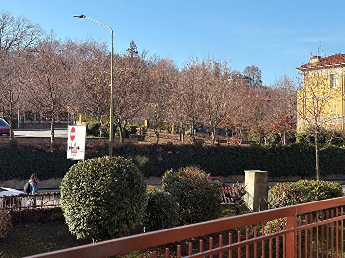 Appartamento quadrilocale in affitto in Via Giovanni Battista Bodoni, Centro, Saluzzo