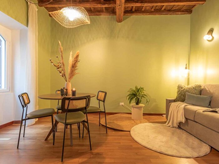 Appartamento bilocale in affitto in Via della Madonna dei Monti, Monti, Roma