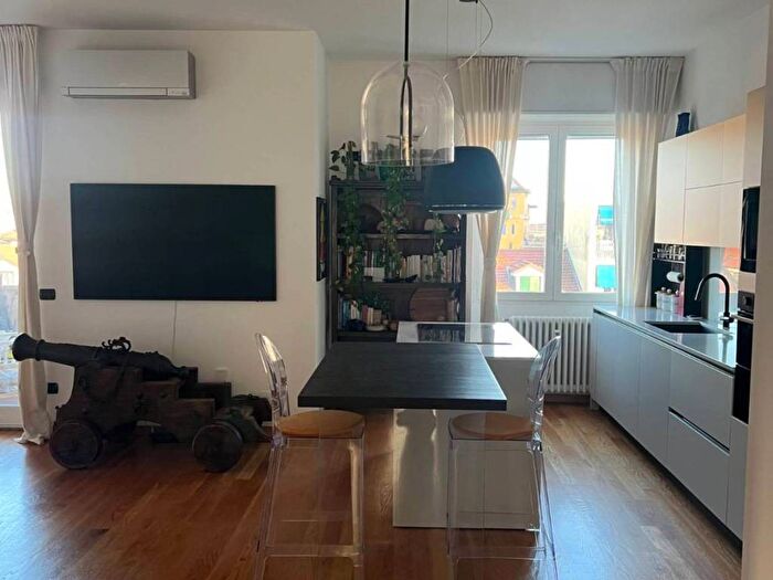 Appartamento bilocale in affitto in Via Giorgio Washington, Washington, Milano