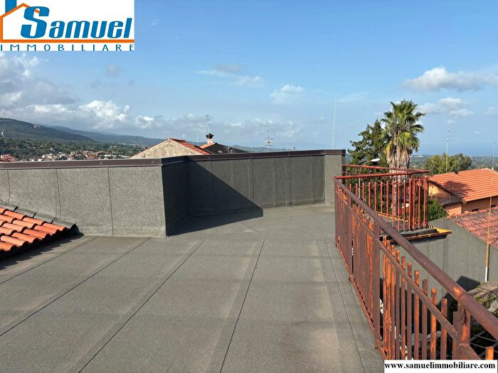 Casa con 6 locali in vendita in Via Vittorio Emanuele, Zafferana Etnea