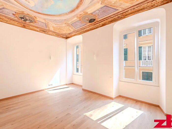 Appartamento monolocale in vendita in Via Caffaro, Genova