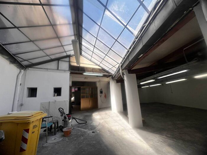 Appartamento con 5 locali in affitto in Piazza del Mercato Nuovo, Prato