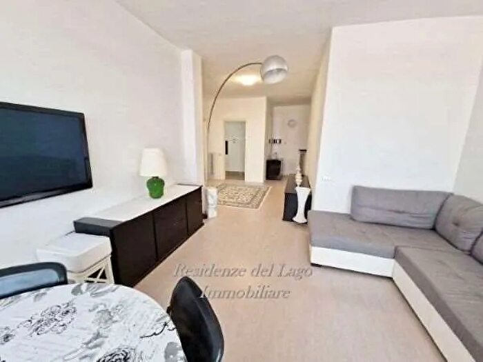 Appartamento trilocale in vendita in Via Lecco, Sirmione