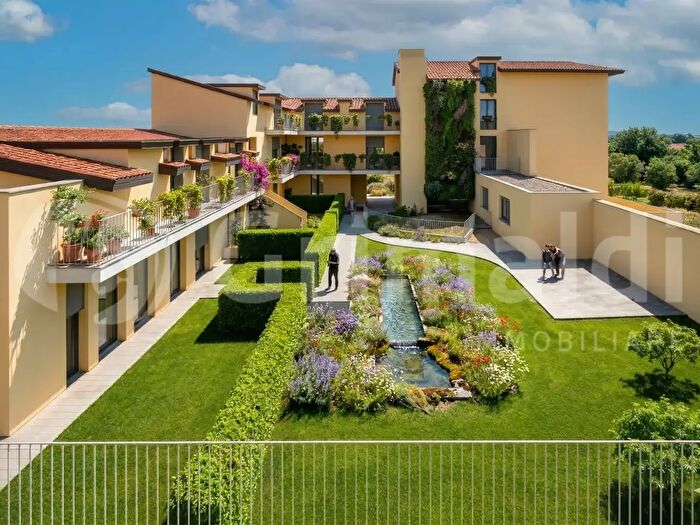 Appartamento quadrilocale in vendita in Vicolo Mincio, Monza