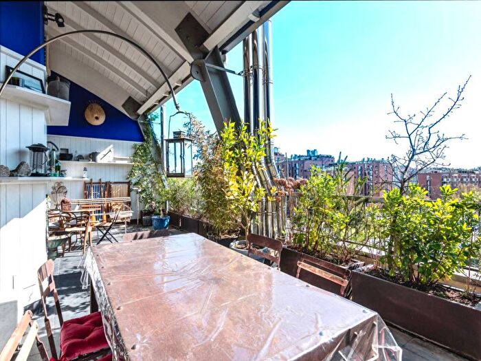 Appartamento trilocale in affitto in Via Giovanni Cadolini, Lodi Brenta, Milano