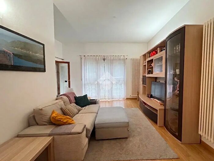 Appartamento trilocale in vendita in Via del Nogarè, Trento