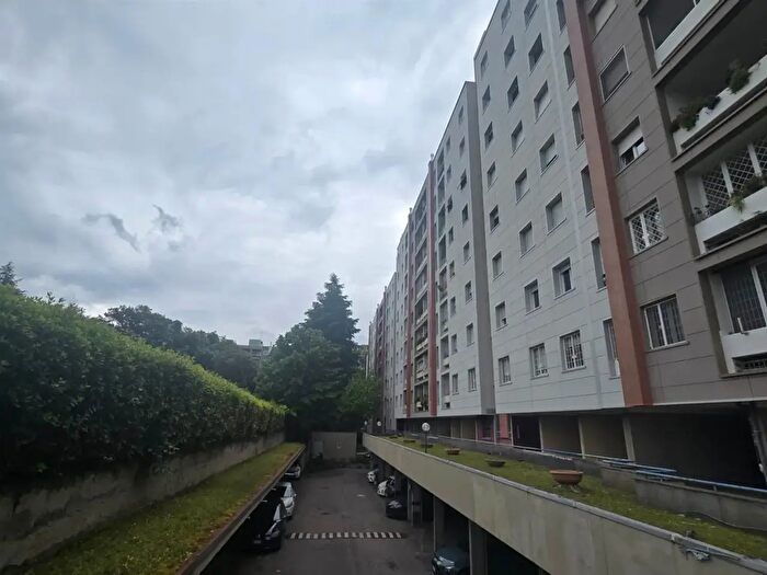 Appartamento trilocale in affitto in Piazzale Montesquieu, Roma
