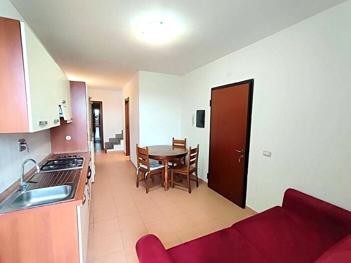 Appartamento trilocale in affitto in via redattori, Trigoria, Roma
