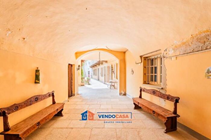 Case in Vendita e in Affitto - 2