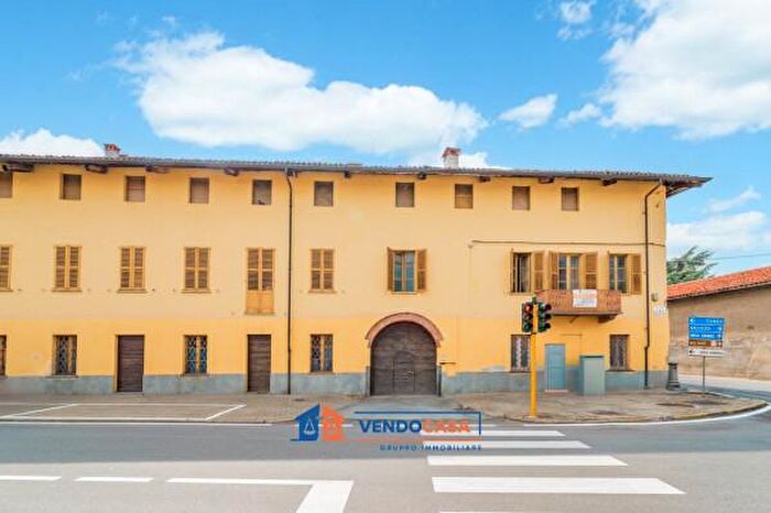Casa con 6 locali in vendita in Via Cuneo, Villafalletto