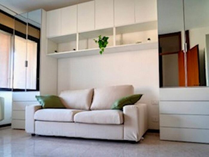 Appartamento bilocale in affitto in Rotonda Massimo DAzeglio, Centro Stazione, Novara