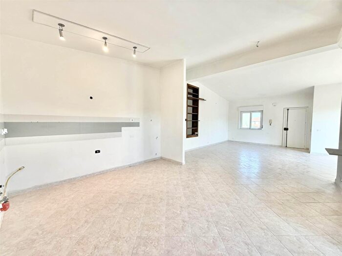 Appartamento quadrilocale in vendita in Via Fondannone, Santa Venerina