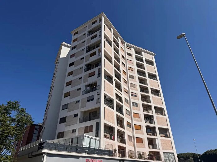 Appartamento con 5 locali in vendita in Bari