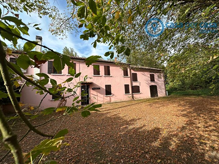 Casa quadrilocale in vendita in Guarda Veneta