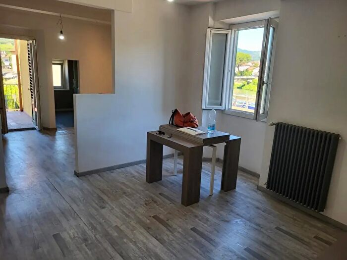 Appartamento trilocale in vendita in Rufina