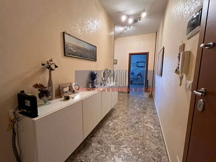 Appartamento trilocale in vendita in Via Lucca, Modugno