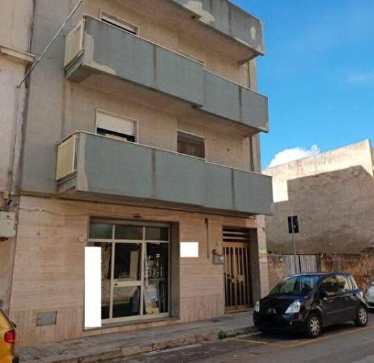 Appartamento con 5 locali in vendita in Via Pietro Luna, Castelvetrano