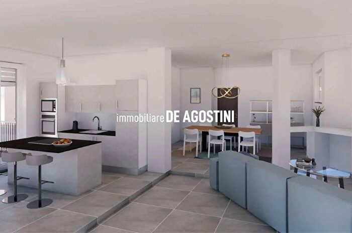 Appartamento trilocale in vendita in Via Mottarone Arona Novara, Arona
