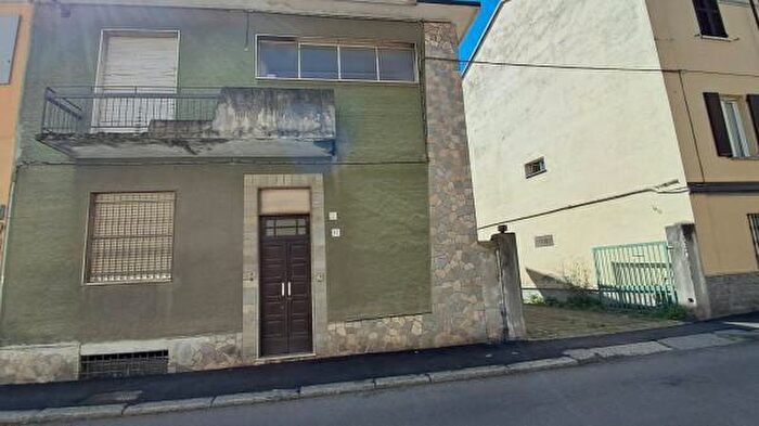 Casa con 6 locali in vendita in Via Giovanni Barenghi, Voghera