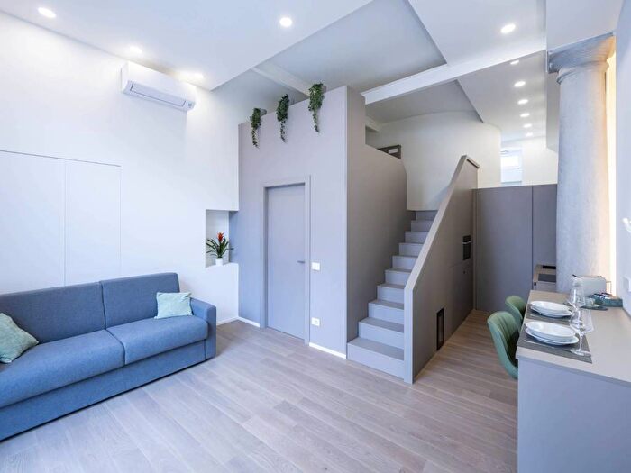 Appartamento bilocale in affitto in Viale Sabotino, Porta Romana Medaglie dOro, Milano
