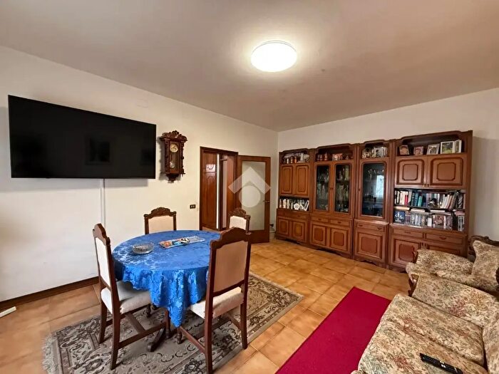 Appartamento quadrilocale in vendita in Via Moniego Centro, Noale
