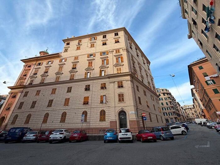 Appartamento quadrilocale in affitto in Via Ilice, Foce, Genova