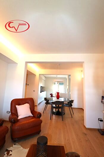 Appartamento con 6 locali in vendita in Via Massimiliano Soldani, Montevarchi