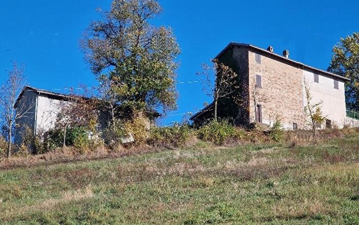 Casa con 12 locali in vendita in Zocca