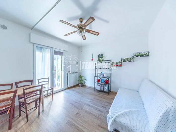 Appartamento trilocale in vendita in Via Garigliano, Venezia