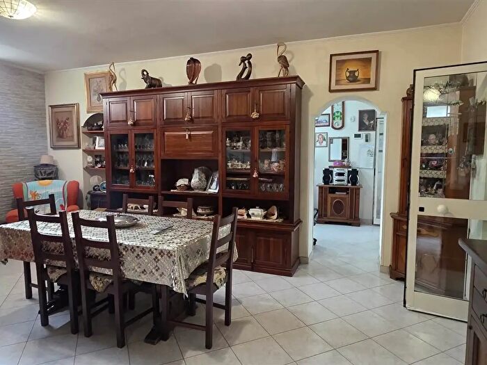 Appartamento con 6 locali in vendita in Tarquinia