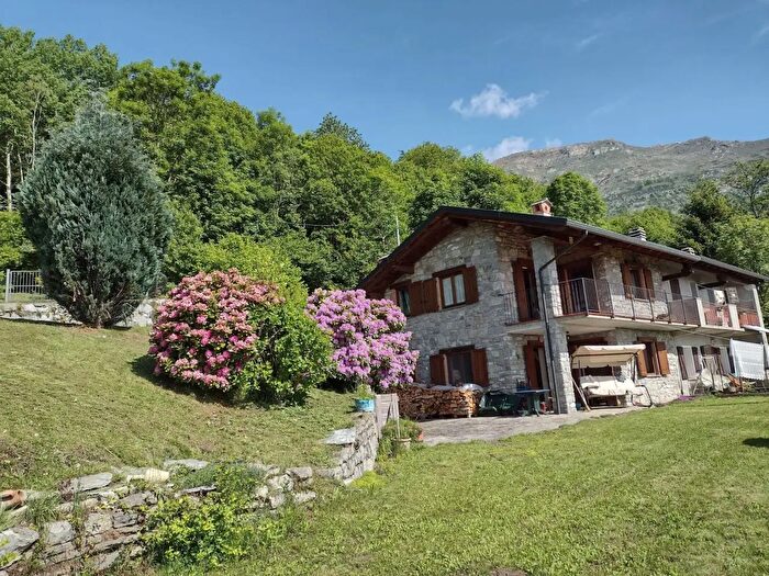 Casa con 5 locali in vendita in Regione Pra di Vico SNC, Valchiusa