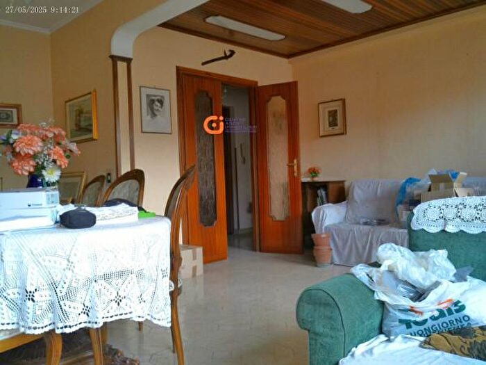 Appartamento trilocale in vendita in Via Carlo Avolio, Roma