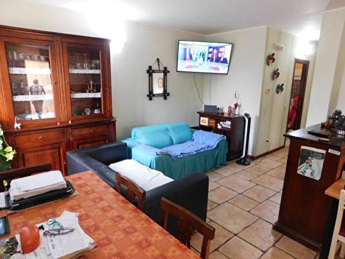 Appartamento trilocale in vendita in Via Vittorio Veneto, Sedrina