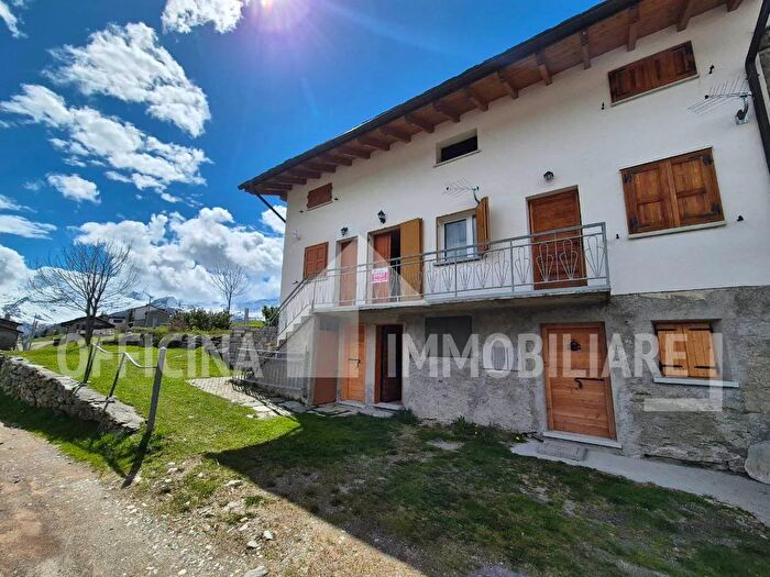 Casa quadrilocale in vendita in Madesimo