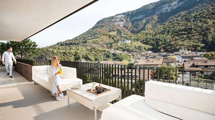 Appartamento trilocale in vendita in Via del Bersaglio, Montagna