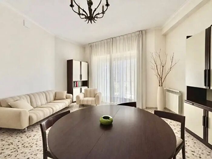 Appartamento quadrilocale in vendita in Via Francesco Cilea, Napoli