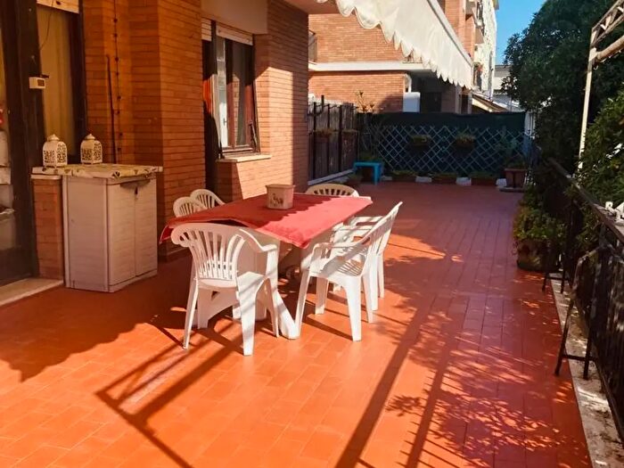 Appartamento bilocale in vendita in Massa