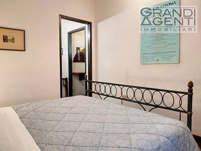 Appartamento monolocale in affitto in Via Golosine, Verona