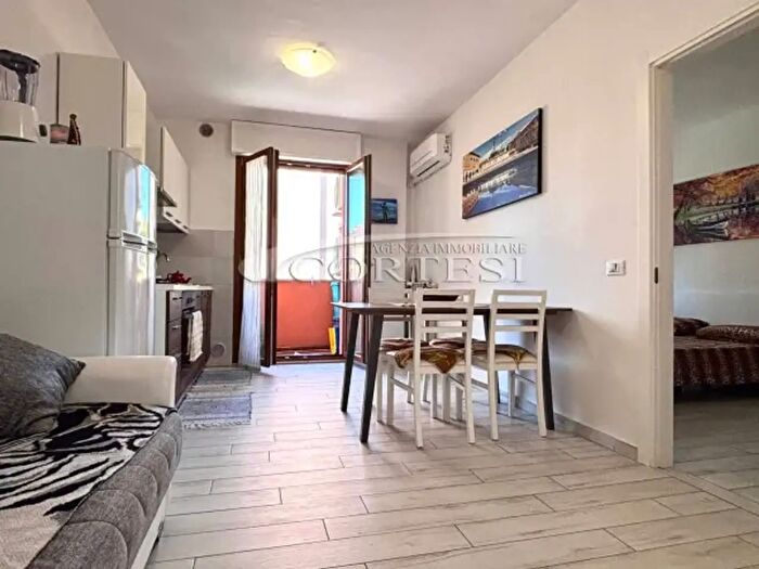 Appartamento bilocale in vendita in Via Indipendenza, Mondolfo