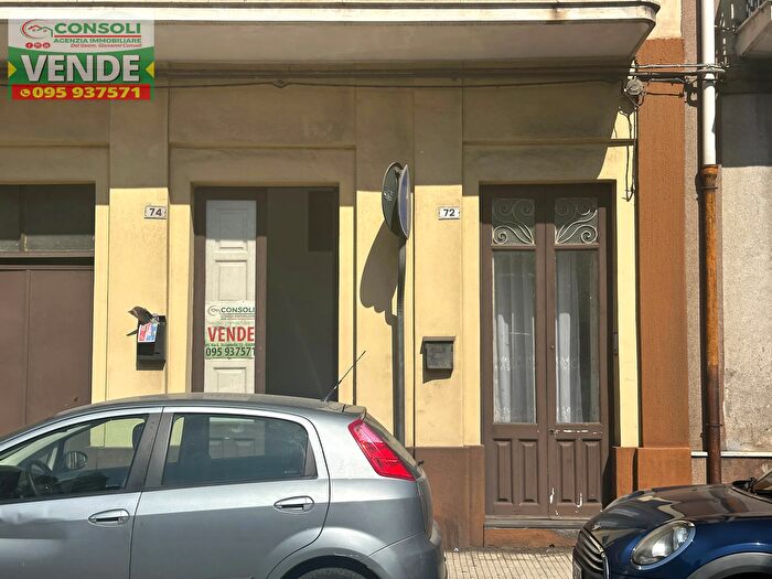 Casa con 6 locali in vendita in Via Principe di Piemonte, Fiumefreddo Di Sicilia