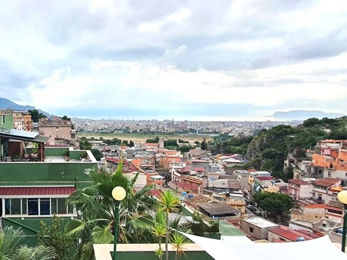 Appartamento trilocale in vendita in Via Torre delle Palme C, Palermo